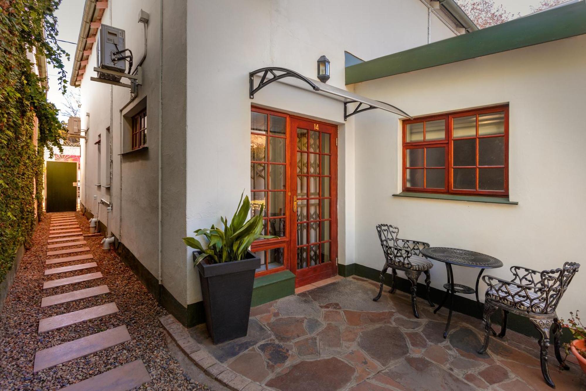 Horse And Mill Guesthouse Colesberg Kültér fotó
