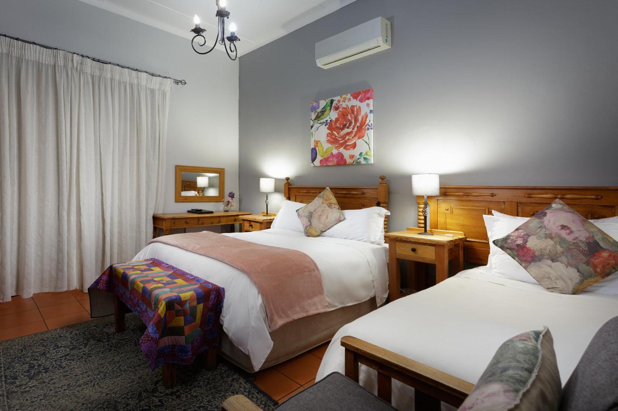 Horse And Mill Guesthouse Colesberg Kültér fotó